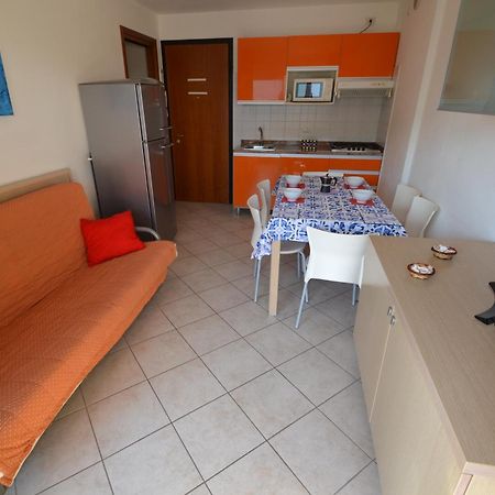 Horizon Apartment Бибионе Екстериор снимка